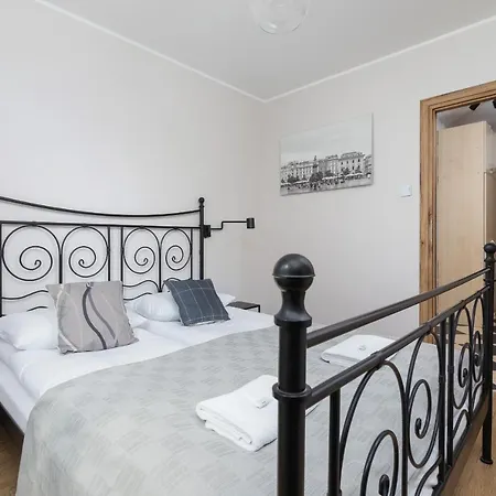 Apartment Pleasant With Terrace Cracow By Renters *