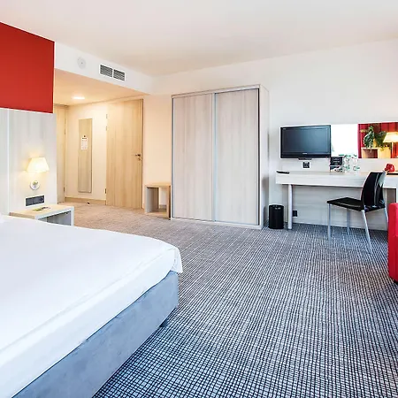Park By Radisson 4* Cracóvia
