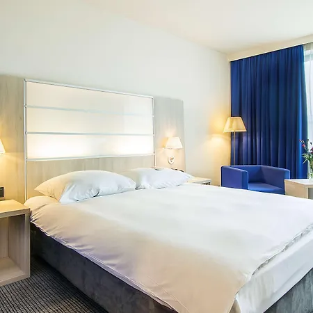 Park By Radisson Hotel 4*