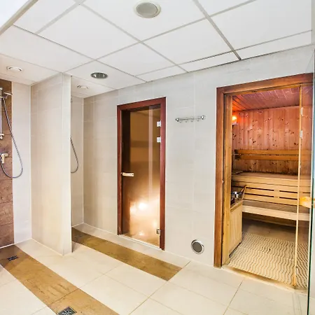 Qubus Hotel 4*