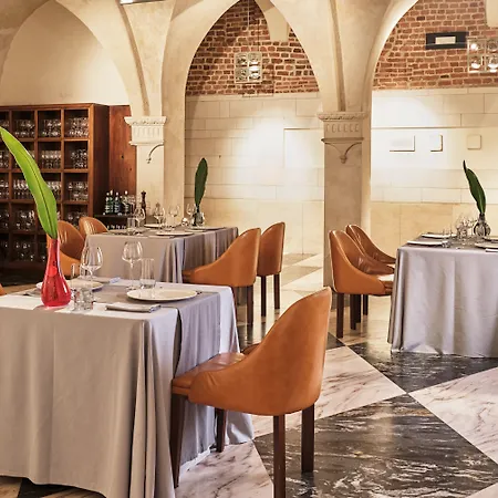 Hotel Stary