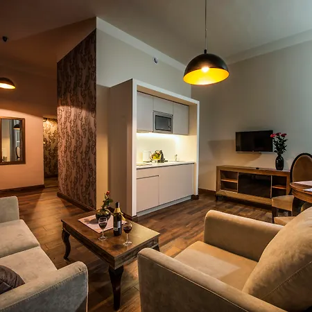 Aparthotel Topolowa - Loftaffair Collection 3*