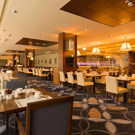Doubletree By Hilton & Convention Center Hotell Kraków