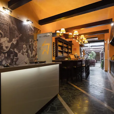 Hotel Floryan Old Town 3*