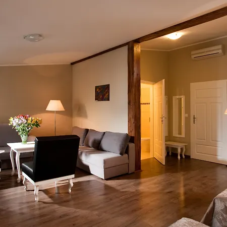 Leone Apart Otel Krakow