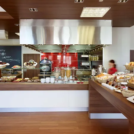 Ibis Stare Otel 3*