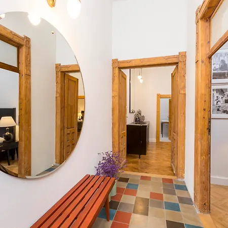 Antique Plac Szczepanski Apart Otel