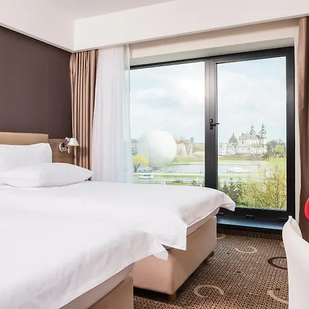 Q Hotel