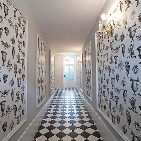 Aparthotel Crystal Chez Helena 3*