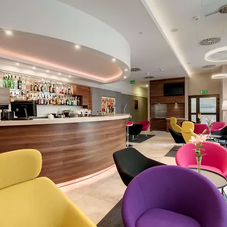 Golden Tulip Center Hotel