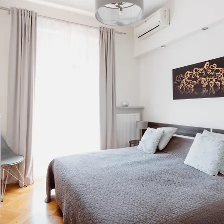 4seasons﻿ Cracow Lejlighedshotel