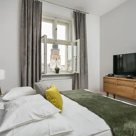 Aparthotel Venetian House Market Square 4*