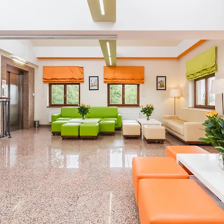 Hotel Domus Mater