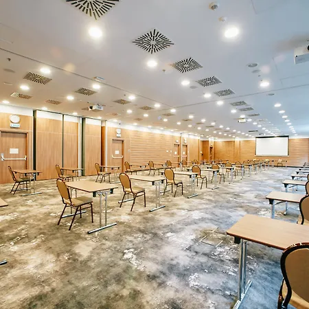 Holiday City Centre By Ihg Otel