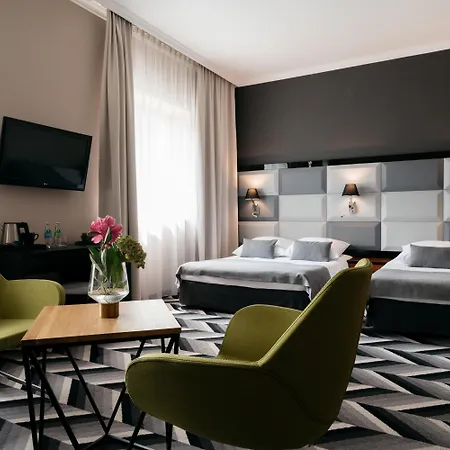 Otel Apis 4*