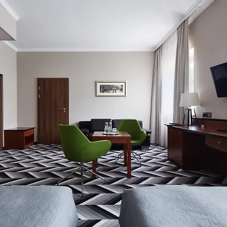 Otel Apis 4*