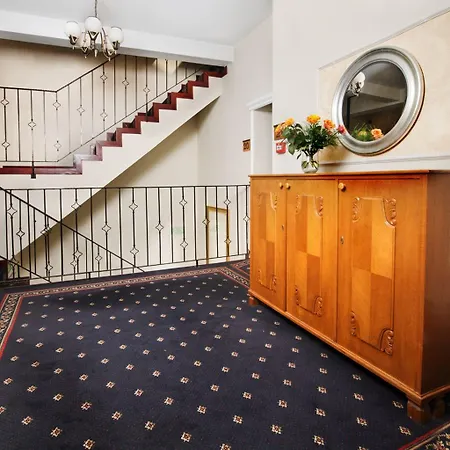 Mikolaj Hotel 3*