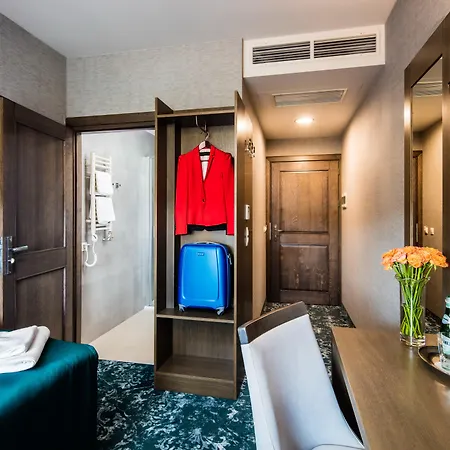 Hotel Residence Szary 3*
