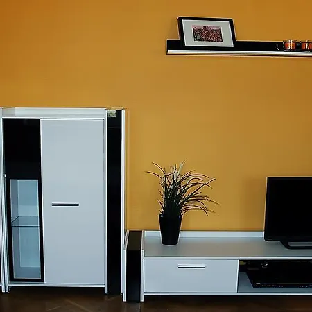 Spacious In The Heart Of Apartmán Krakov