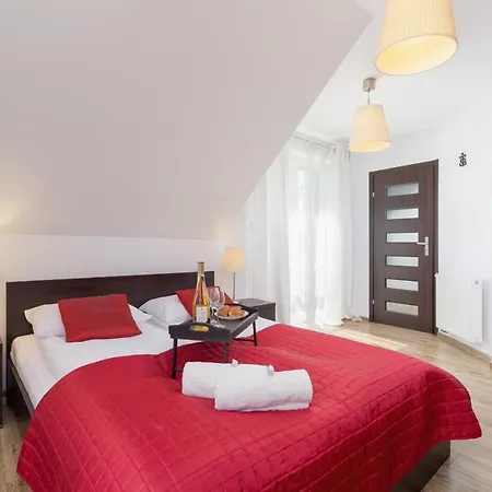 Three-bedroom House Czarnochowice By Renters * Krakow
