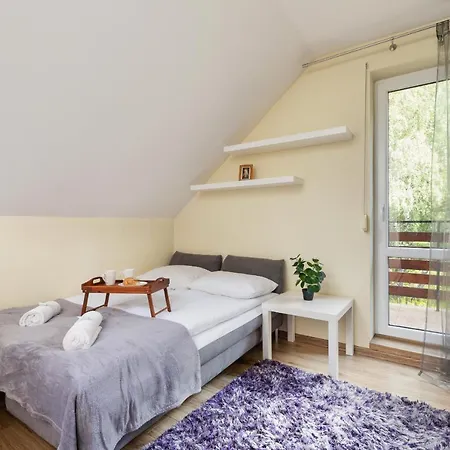 Three-bedroom House Czarnochowice By Renters Holiday home Krakow