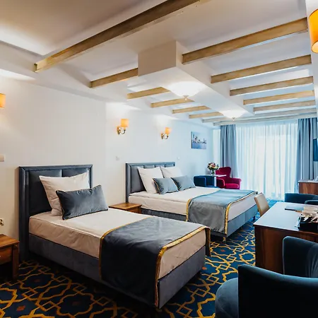 Otel Jan 3*