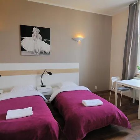 Apartament Hollywood *