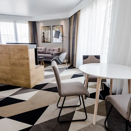 Lwowska 1 Aparthotel