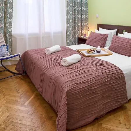 Platinum Apartment