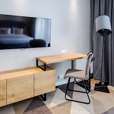 Aparthotel Lwowska 1 4*
