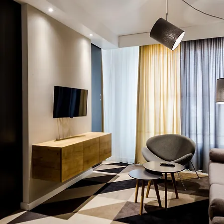 Aparthotel Lwowska 1 4*