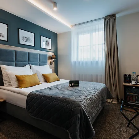 Otel 32 Old Town