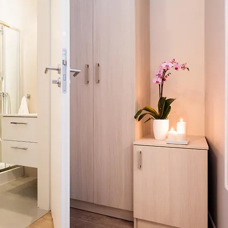 Platinia - Komfortowe Stare Apart Otel