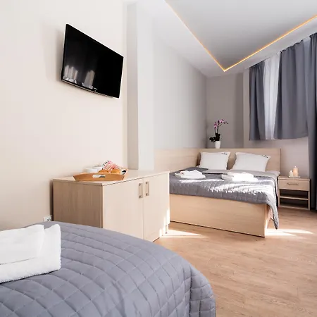 Platinia - Komfortowe Stare Apart Otel 3*