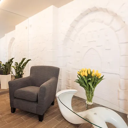 Platinia - Komfortowe Stare Apartmanhotel