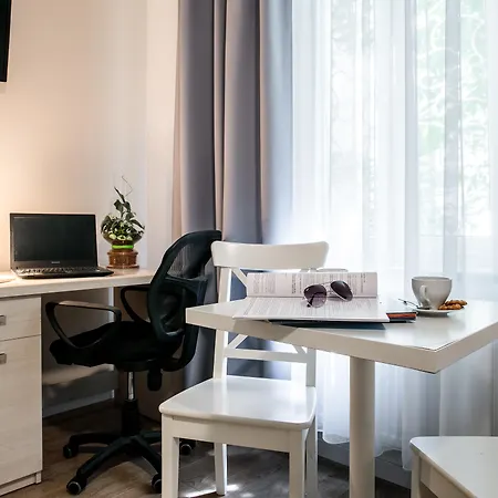 Platinia - Komfortowe Stare Apart Otel 3*