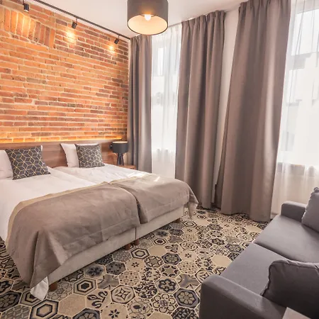 Hotell Lavender 3*