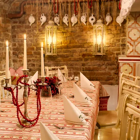 Oberza Sasiadow Otel 3*