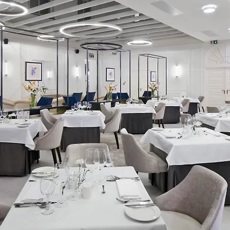 Hotel Wyndham Grand Old Town 5*