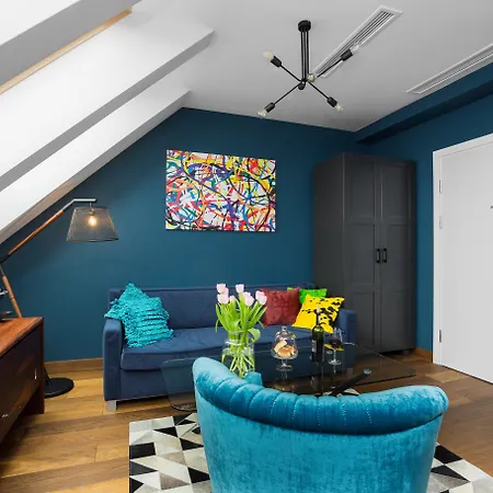 Hotel Indigo - Old Town By Ihg 4*