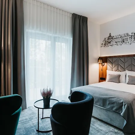 Hotel Garden Square 4*
