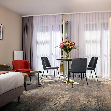 Hotell Mr67 Mayera Rapaporta 4*