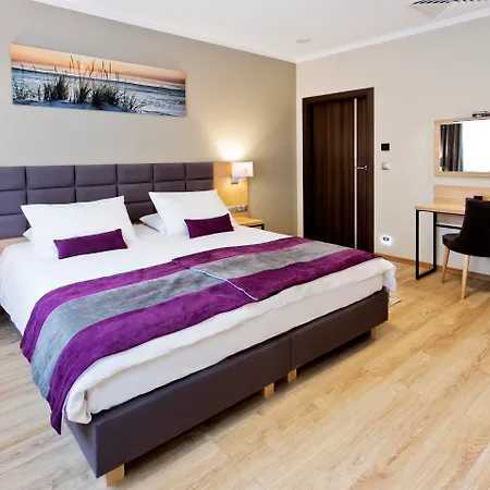 Conrad Comfort Hotel 4*