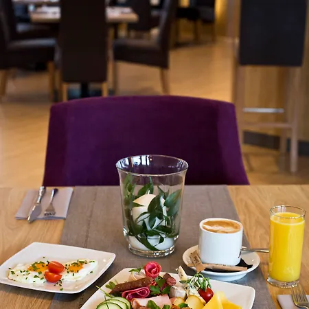 Conrad Comfort Hotel