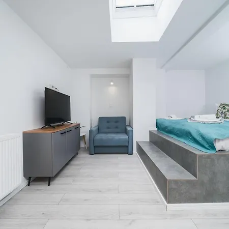 Apartment Ice *