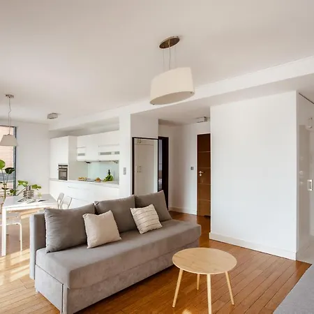 Spacious Close To Main Station / Galeria Krakowska Apartament