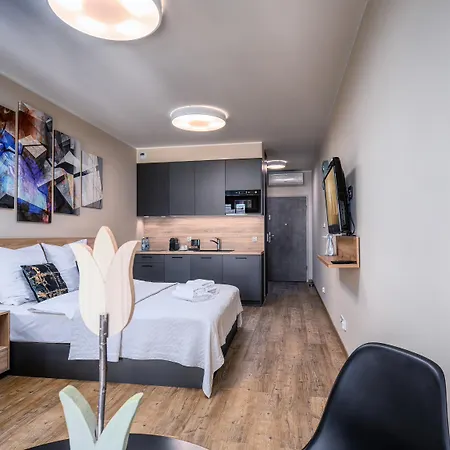Rajska 3 By Pi Apart Otel 4*
