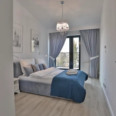 Rajska 3 By Pi Apart Otel 4*