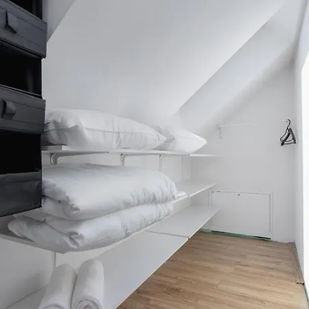 Three-bedroom House Czarnochowice By Renters Holiday home Krakow