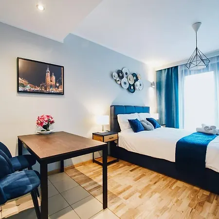 Angel - Old Town, Main Station, Shopping Apartment *
